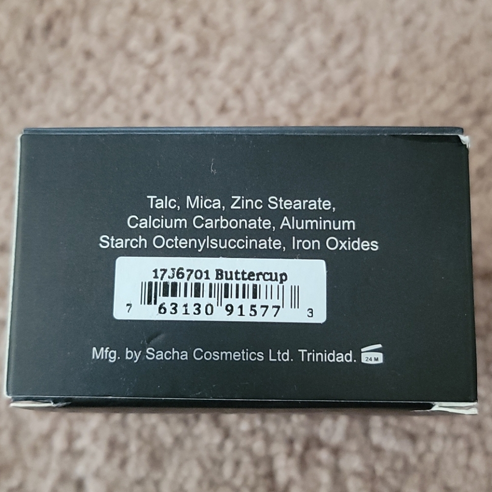 Makeup - Picture 3 of 5